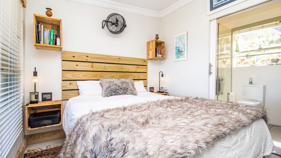 1 Bedroom Property for Sale in Onrus Western Cape